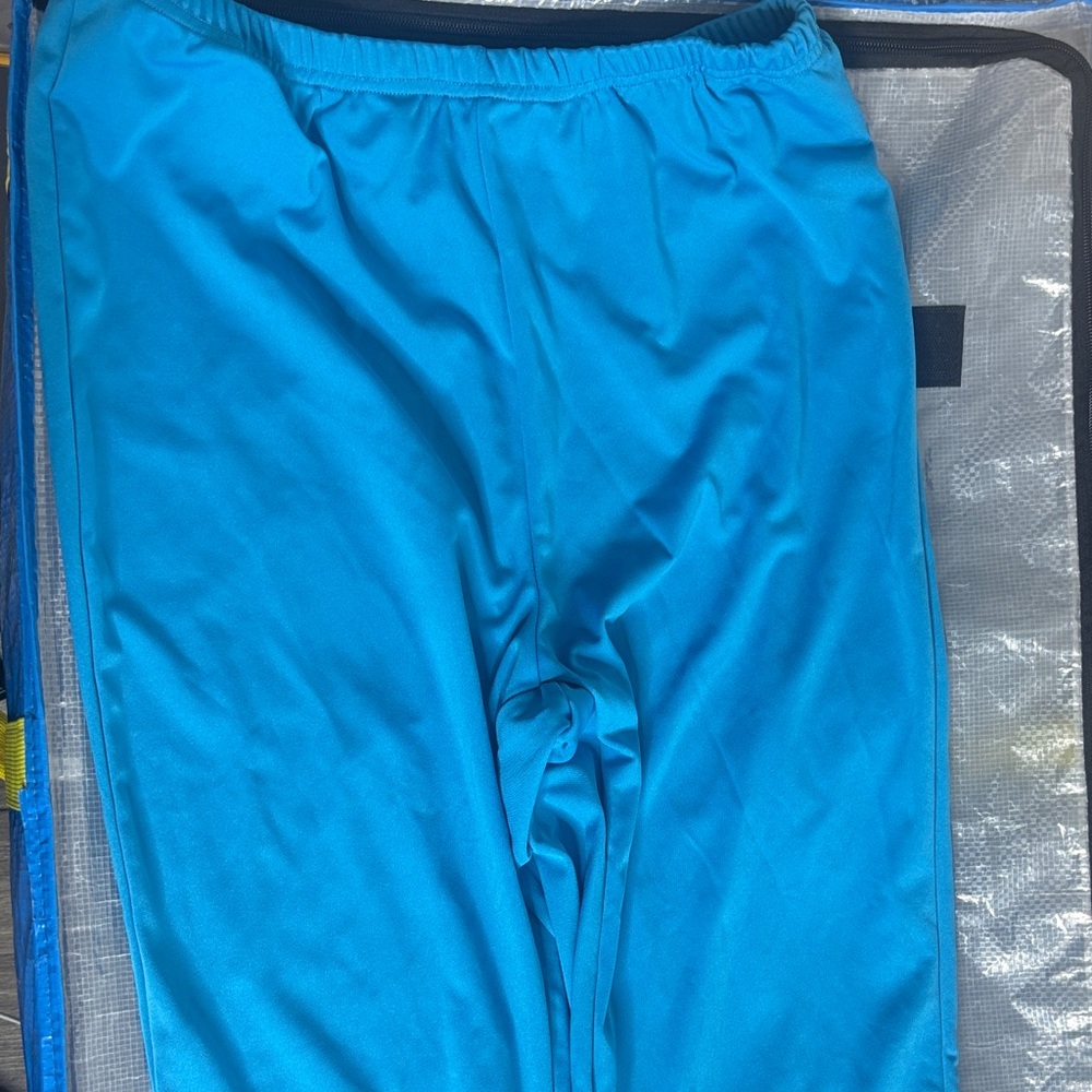 Women’s leggings size large (new)